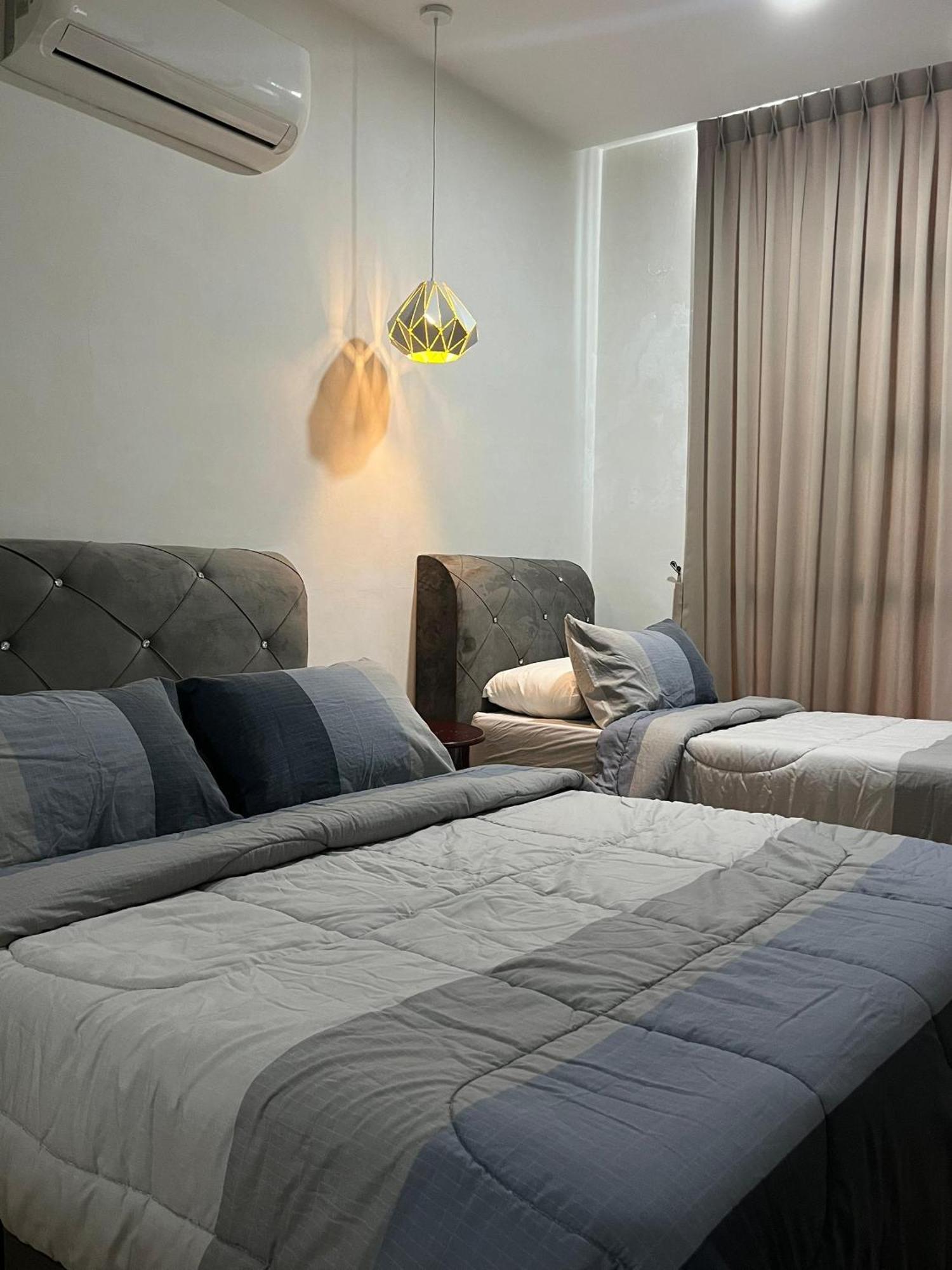 Roxy Apartment Kuching Exterior foto