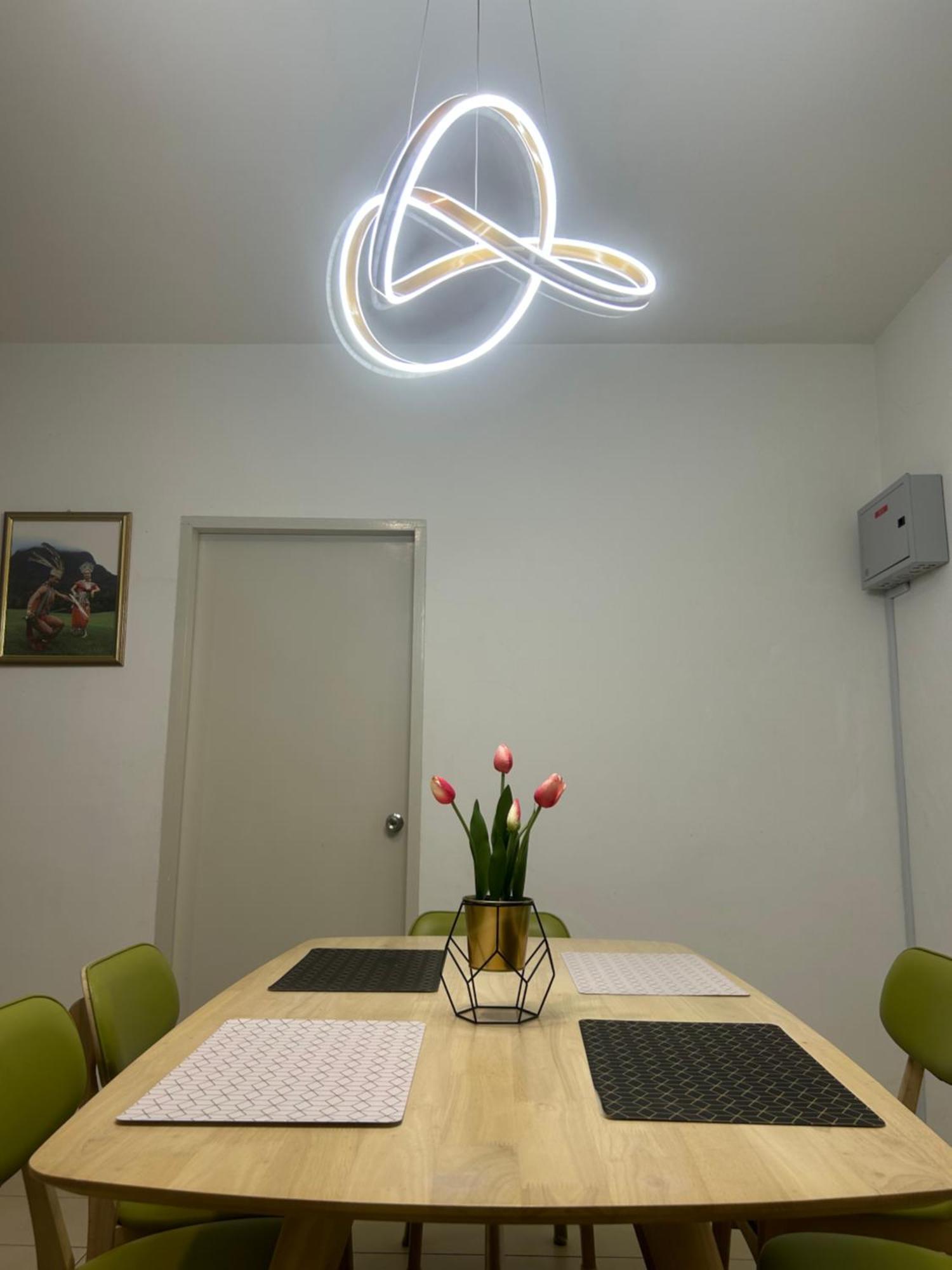 Roxy Apartment Kuching Exterior foto